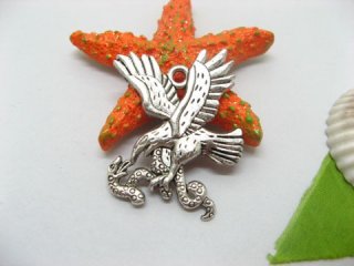 20pcs Ferocious Hawks Fighting with Snake Pendant yw-ac-mp5