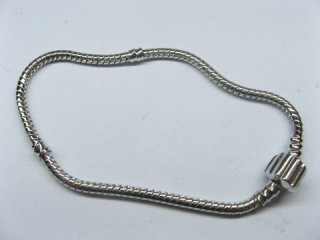 1 Metal Carved Clasp European Bracelets 19cm pa-s23