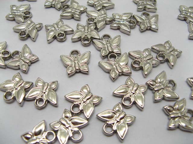 200 Plastic Butterfly Pendants Jewellery Finding - Click Image to Close