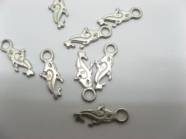 100 Alloy Fish Pendants Charms Jewelry Finding - Click Image to Close