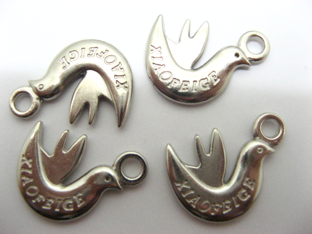 100 Alloy Pigeon Pendants Charms Jewelry Finding - Click Image to Close