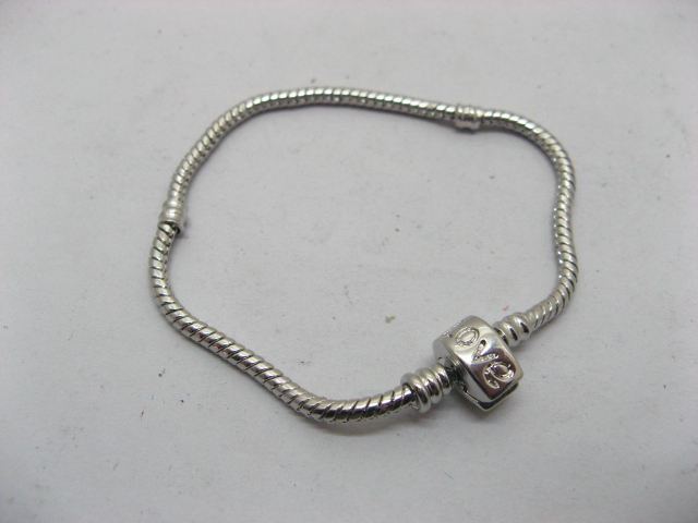 1X European Bracelets Bead 20cm Love Magnectic Clasps - Click Image to Close