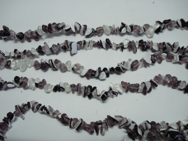 10 Strands Purple & White Loose Glass Chip Beads - Click Image to Close