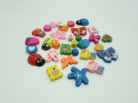 200 Various Shape Wooden Beads Assorted Designs - Click Image to Close
