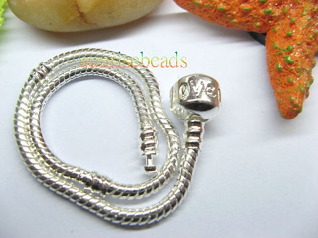 5Pcs Silver Love Clasp Bracelet Fit European Beads 17cm - Click Image to Close