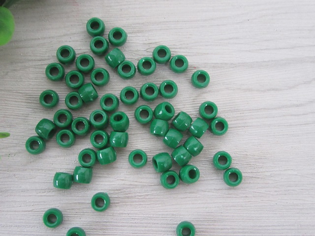 2100 Plastic Green Barrel Pony Beads 6x8mm - Click Image to Close
