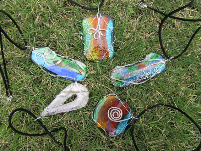 12Pcs Foil Glass Pendant with Necklace Chain Assorted - Click Image to Close