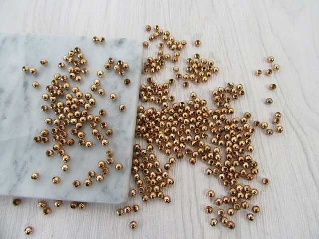4600Pcs Golden Round Spacer Beads Jewellery Finding 4mm - Click Image to Close